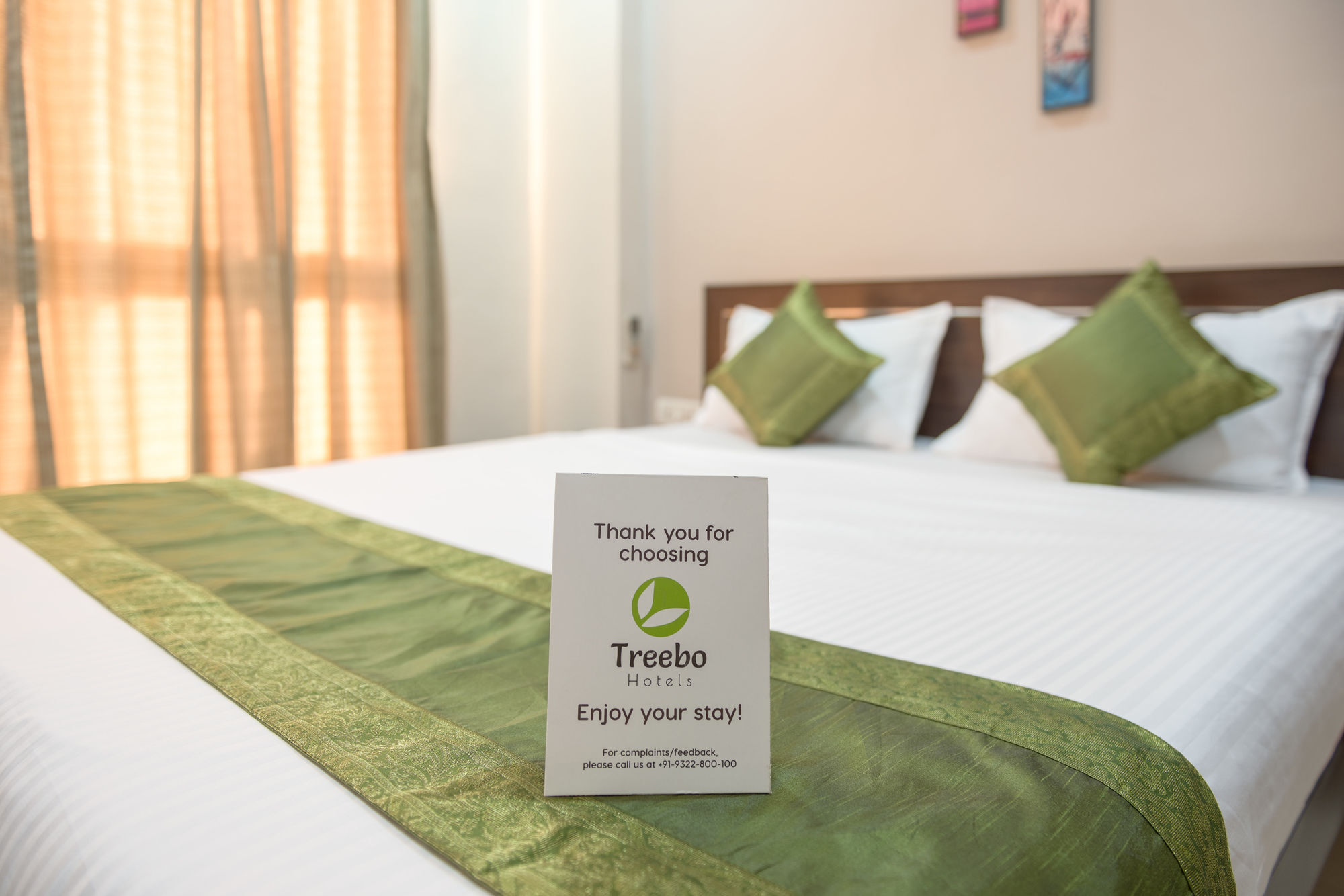 Treebo Trend Shrimad Residency Hotell Ahmedabad Exteriör bild